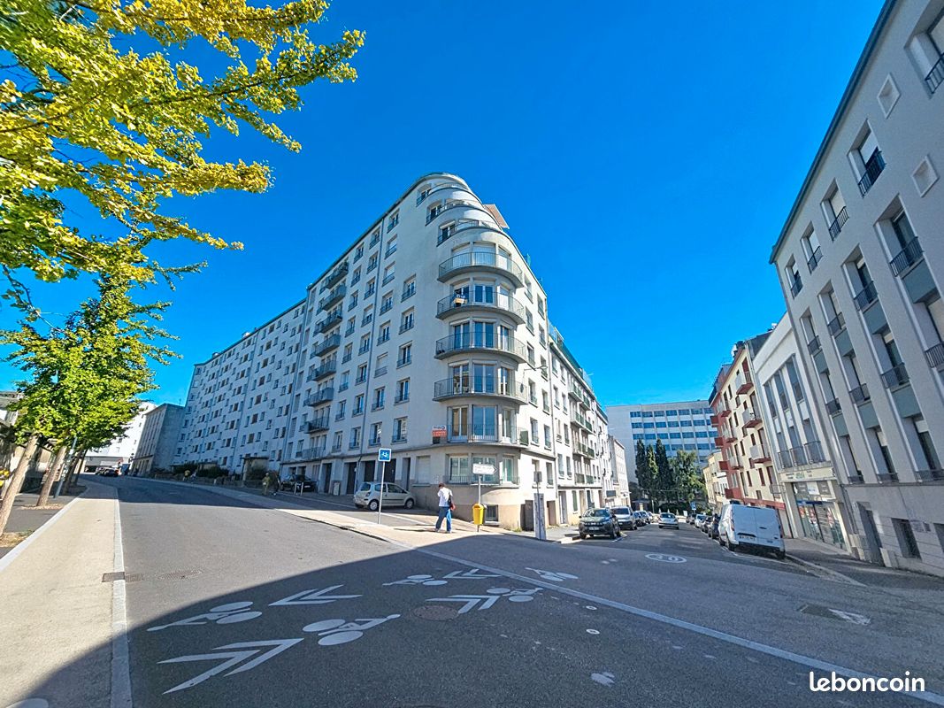 Appartement 5 pièces 132 m² · à Brest · 132 m² · 305 550 €