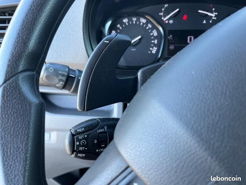 Peugeot Expert Fg XL 2.0 BlueHDi 145ch S&S EAT8 (image 23)