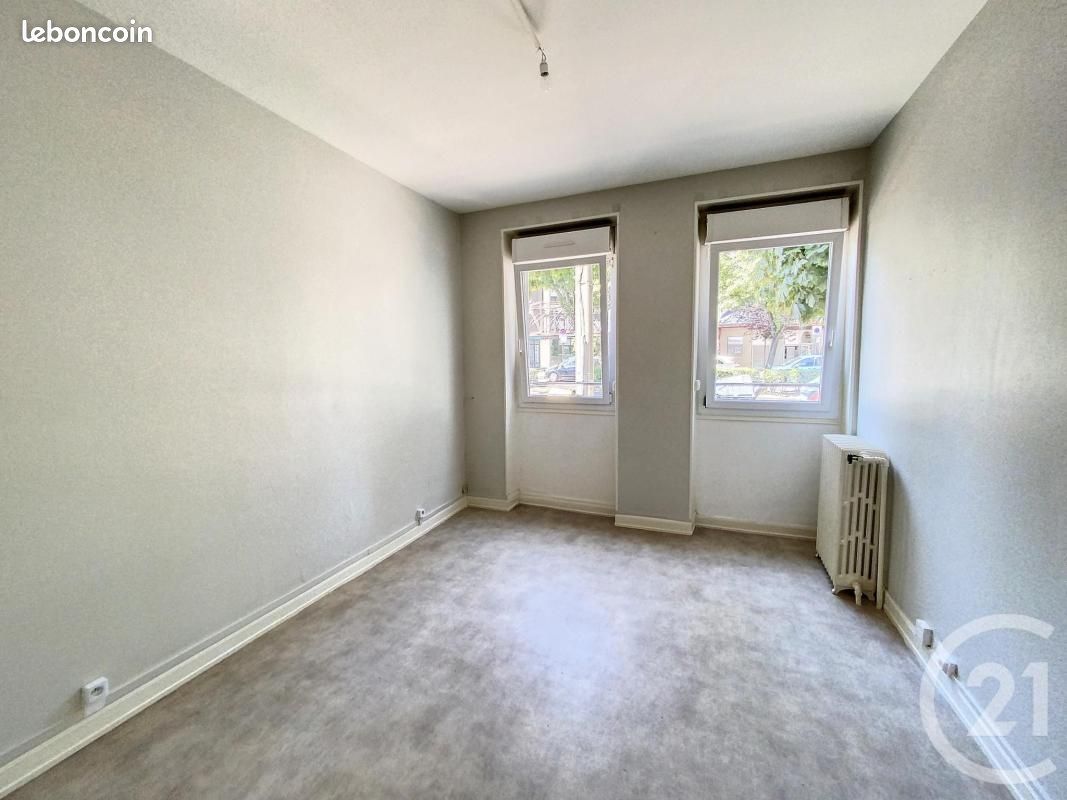 Immeuble 151 m² · à Clermont-Ferrand · 151 m² · 277 000 €