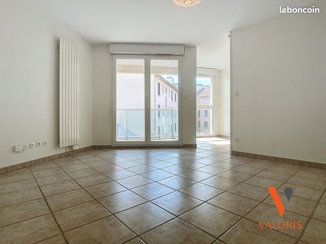 Appartement 2 pièces 41 m² · à Grenoble · 41 m² · 714 €