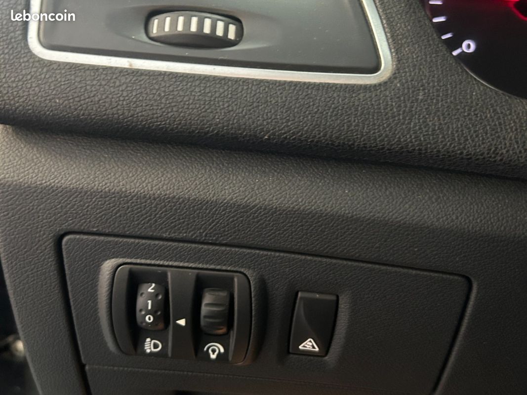 RENAULT LAGUNA 1.5 dCi 110 FAP eco2 Expression Champion (image 35)
