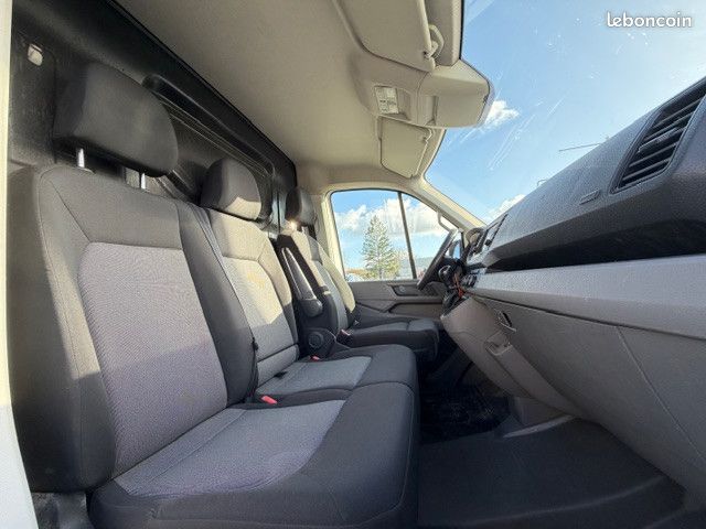 Volkswagen CRAFTER FOURGON VOLKSWAGEN CRAFTER DSG BOITE AUTOMATIQUE Fourgon Business Line Plus L3 H3 GPS TEL ATELIER ATTELAGE ETC... (image 30)
