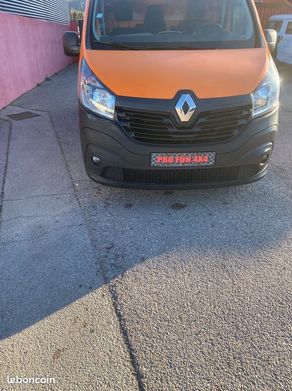 Renault trafic iii l1h1 2018 (image 1)