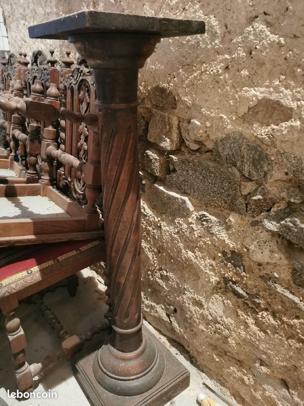 Colonne torsadée en bois massif (image 5)