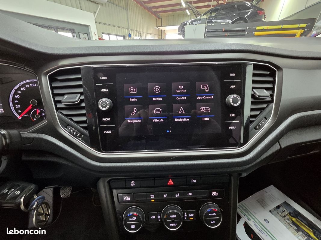 Volkswagen T-ROC 1.5 TSI EVO 150CH LOUNGE (image 14)