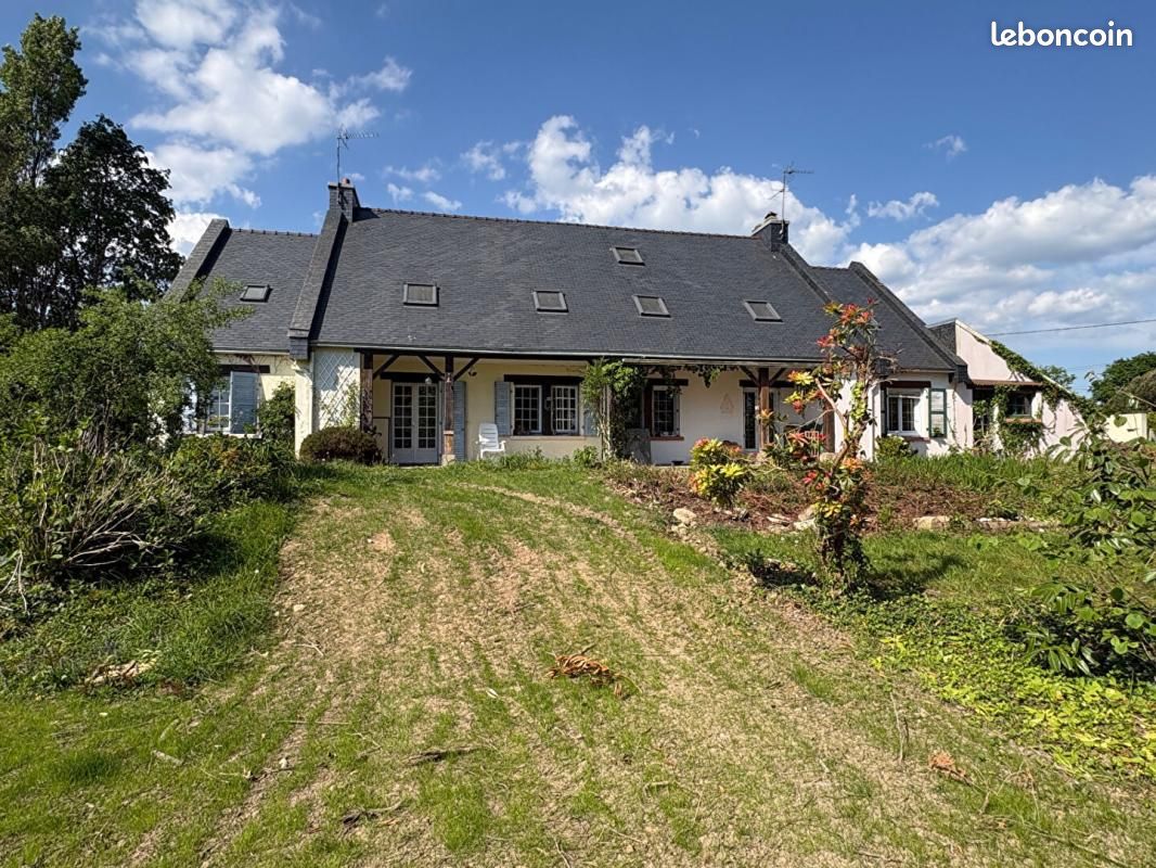 Maison 12 pièces 284 m² · à Riec-sur-Bélon · 284 m² · 543 900 €