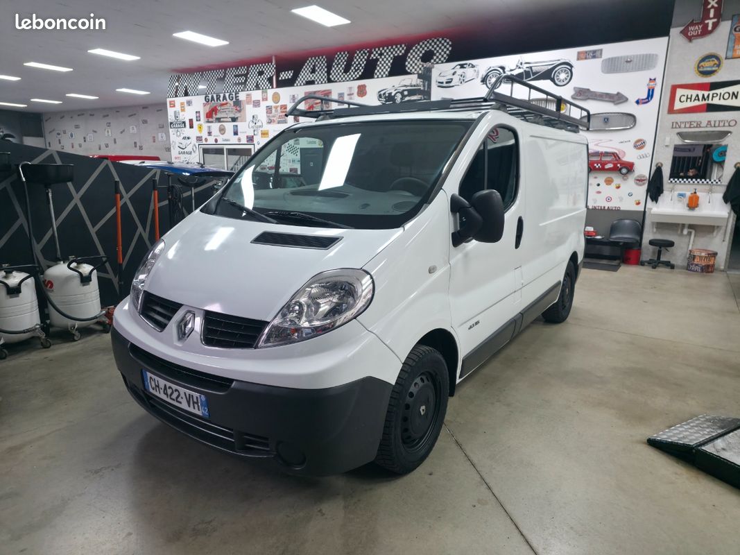 Renault trafic dci 115 cv 140 600 kms 3 places échelle galerie (image 1)