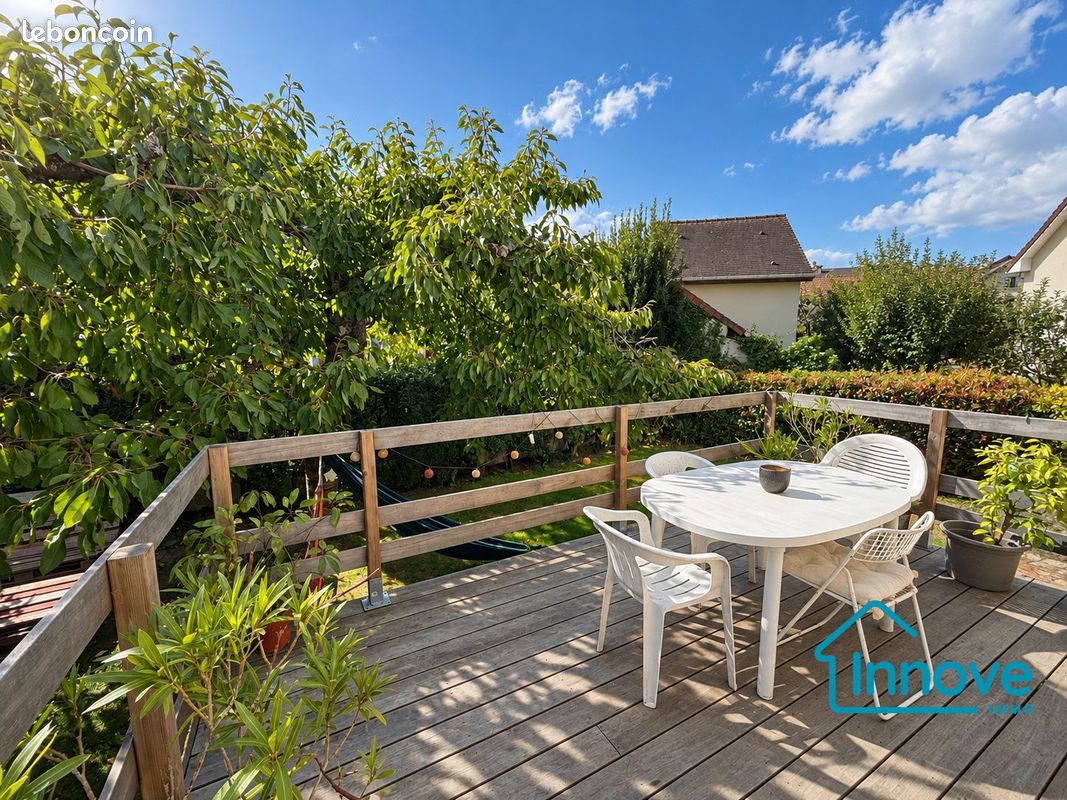 Maison 7 pièces 143 m² · aux Clayes-sous-Bois · 143 m² · 568 000 €