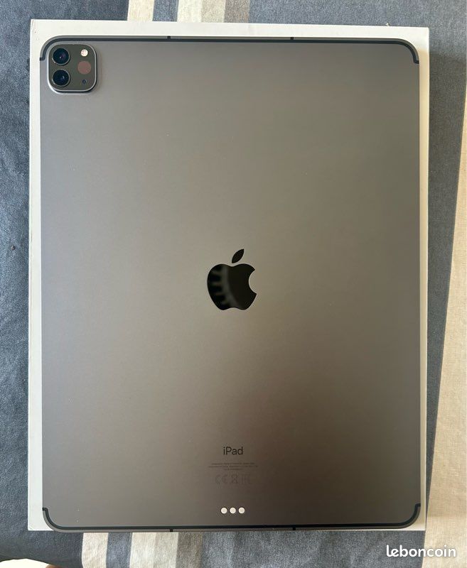 IPad Pro 12.9 5ème génération 1To + Apple Pencil 2ème génération + Magic Keyboard et housse Zugu (image 2)