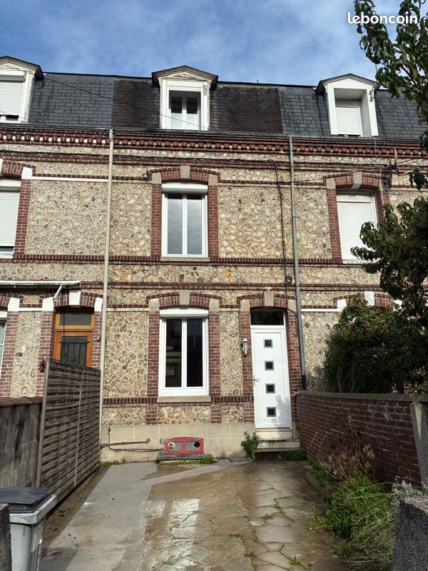 Maison 4 pièces 80 m² · à Fécamp · 80 m² · 830 €/mois