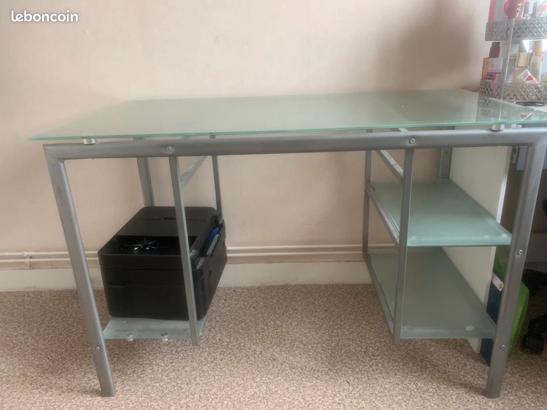 Bureau en verre (image 1)