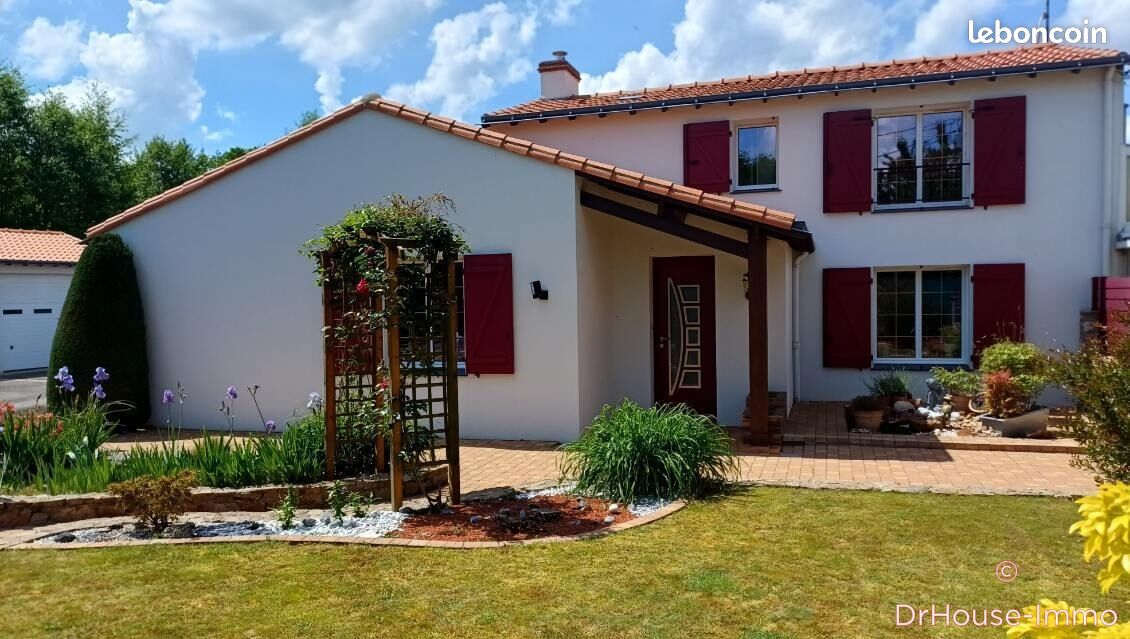 Maison 7 pièces 117 m² · à Legé · 117 m² · 284 000 €