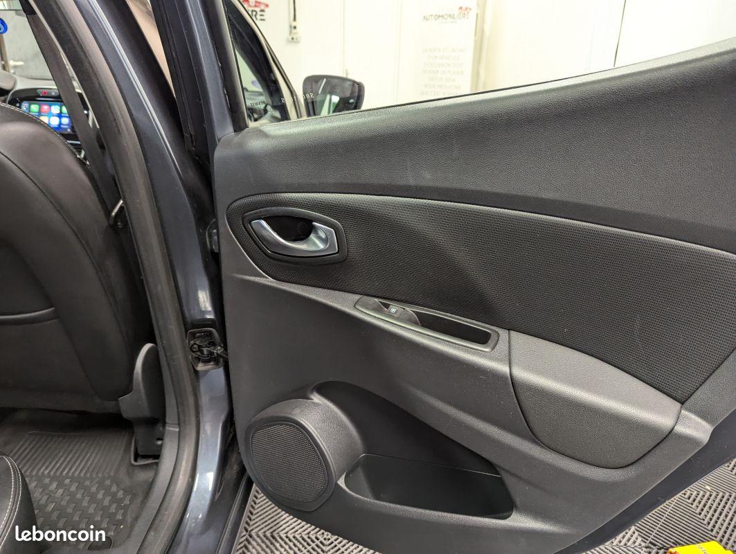 RENAULT Clio IV (2) 1.2 TCE 120 ENERGY INTENS (image 21)