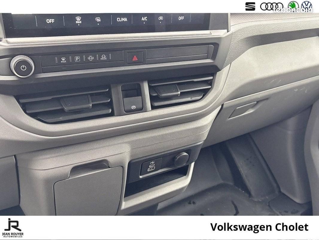 Volkswagen Transporter VAN L1H1 2.0 TDI 150 BVA8 BUSINESS (image 21)
