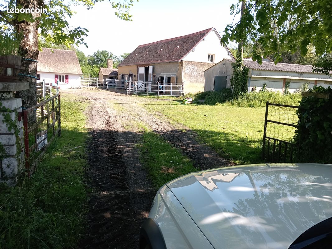 Maison 4 pièces 107 m² · à Saint-Georges-du-Rosay · 107 m² · 450 000 €