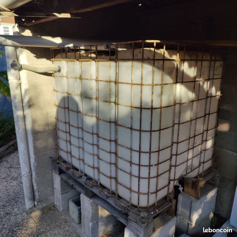 Récupérateur eau- cuve 1000 L sur palette (image 1)