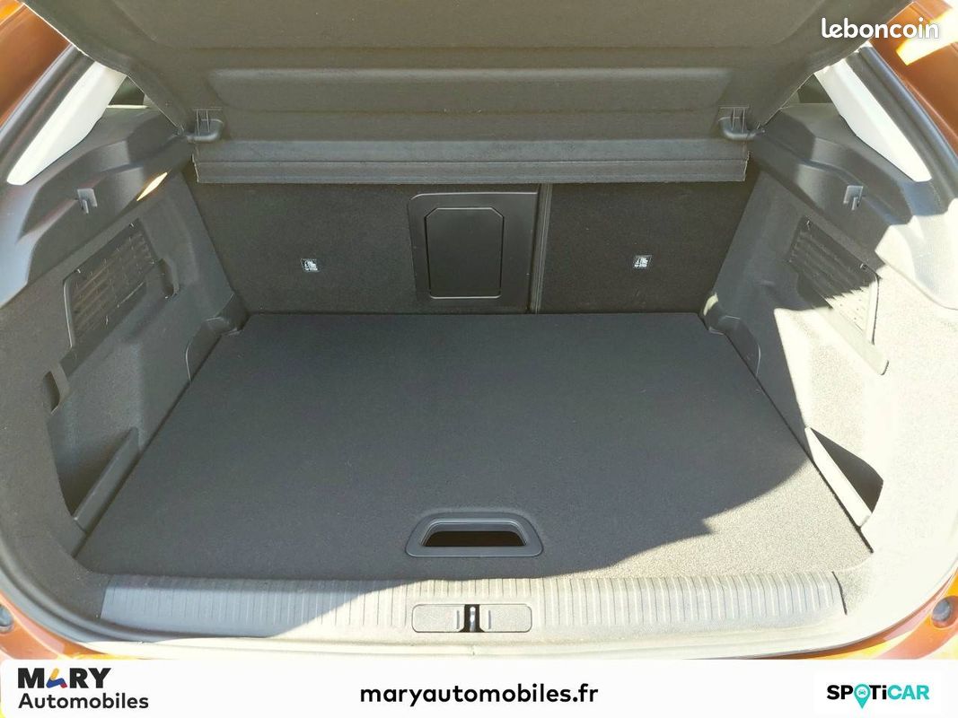 CITROEN C4 PureTech 130 S&S EAT8 Shine (image 6)