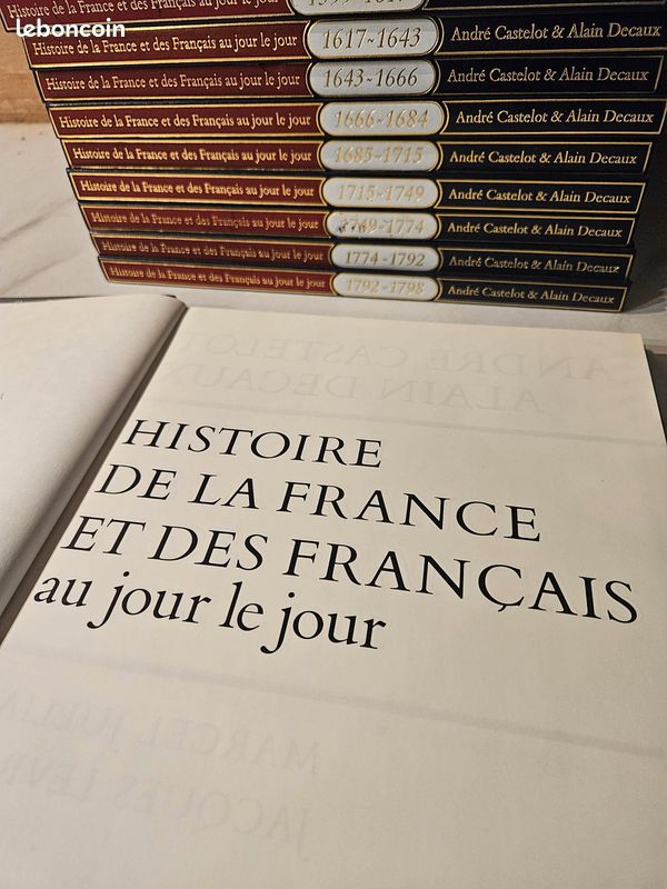 Collection complète en 36 volumes de l'Histoire de la France et des Français au jour le jour par André Castelot & Alain Decaux (éditions Robert Laffont) Partie 1 (image 4)