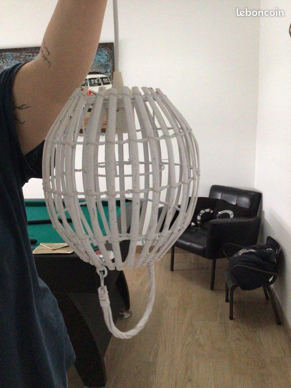 Lustre (image 2)