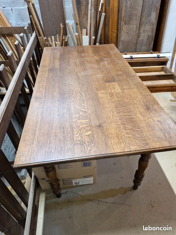 Table (image 3)
