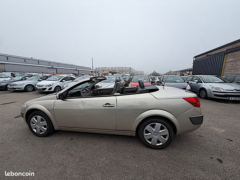 Renault MEGANE II CC 2.0 16V 136CH LUXE PRIVILEGE (image 8)