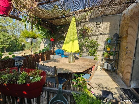 Appartement 2 pièces 50 m² · à Lamanon · 50 m² · 780 €/mois
