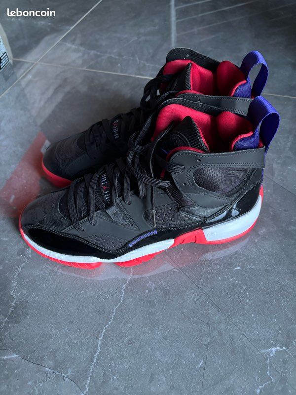 Air Jordan Jumpman Two Trey Raptors (image 2)