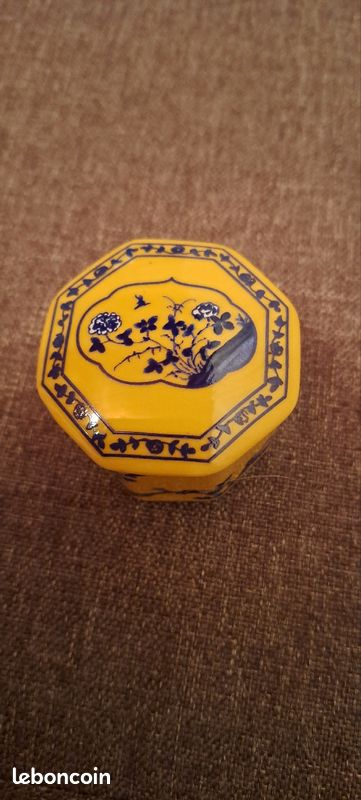 Boite bijoux ou pilulier (image 1)