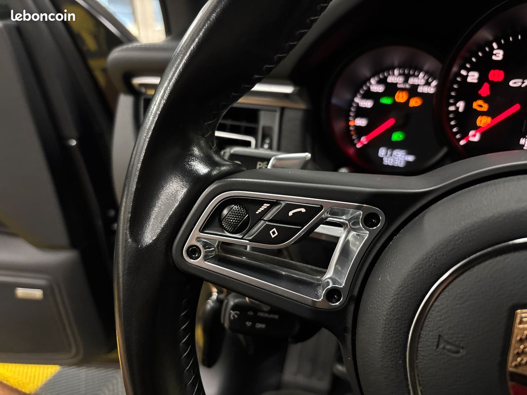 Porsche Macan GTS 380 cv PDK toit ouvrant jantes 21 pack sport chrono bose CarPlay attelage (image 10)