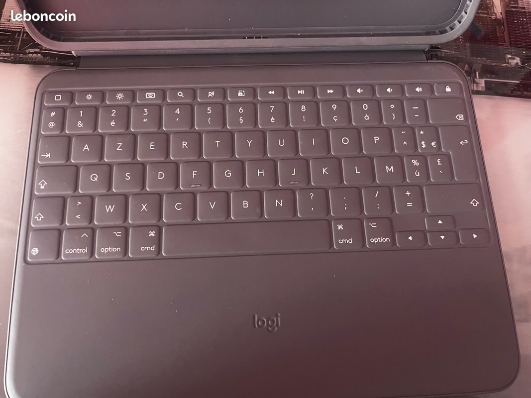 Clavier Logitech Rugged Folio pour Ipad 10ème génération (image 9)