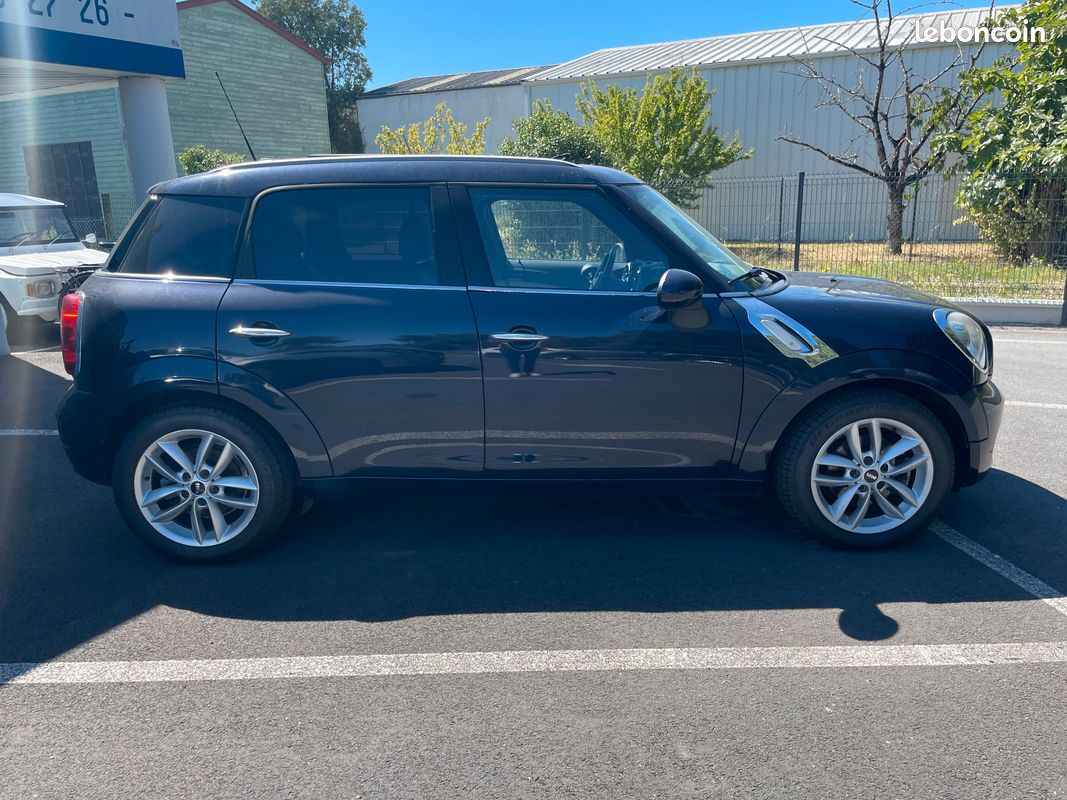 Mini Countryman 1.6 122ch Cooper Pack Red Hot Chili GPS Cuir Toit Ouvrant (image 15)