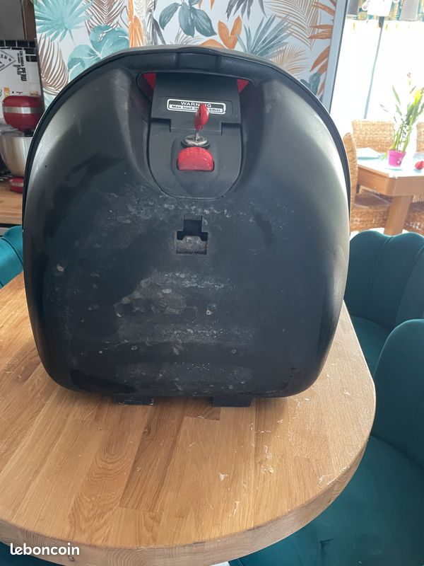 Top case givi (image 3)