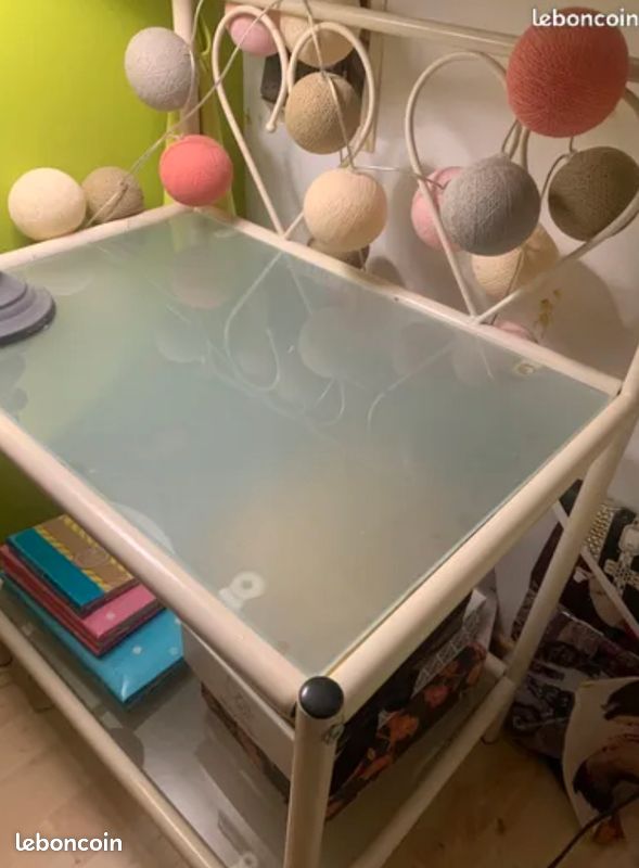 Table de chevet blanche (image 2)