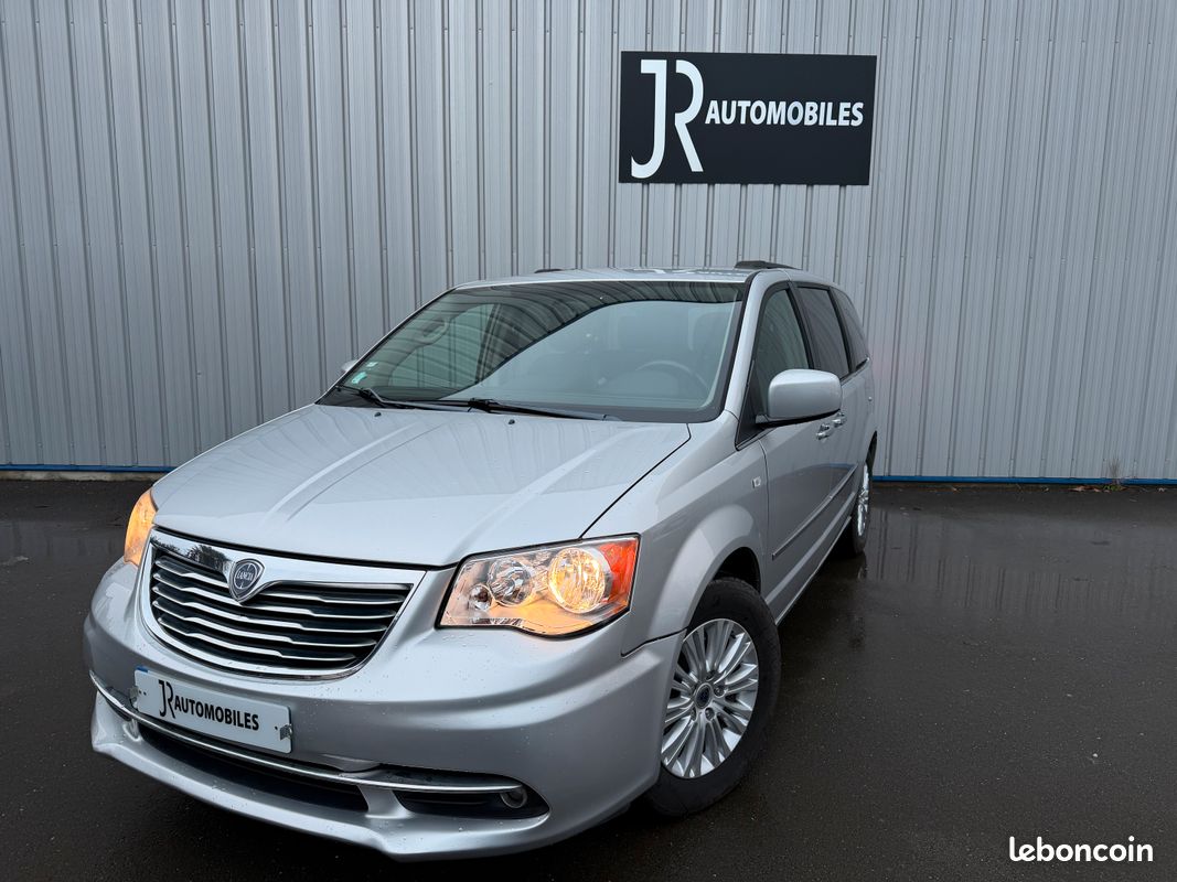 LANCIA GRAND VOYAGER 2.8 Multijet 163 Platinum (image 1)
