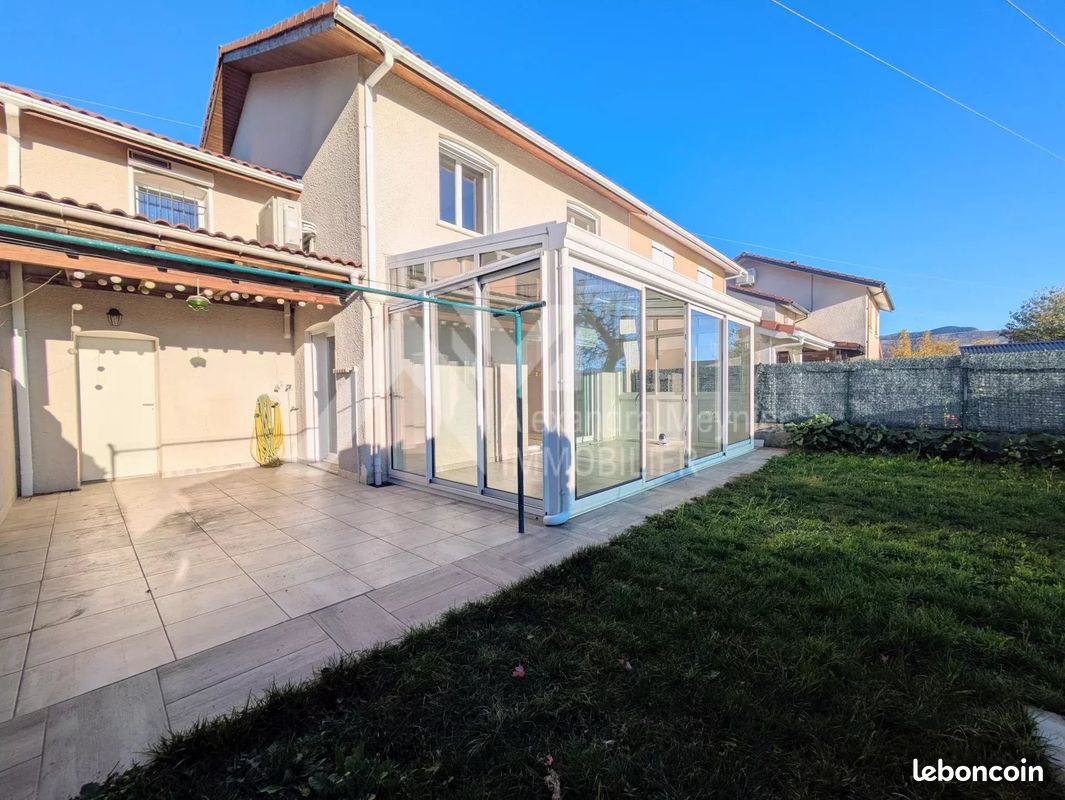 Maison 5 pièces 110 m² · à Saint-Marcellin · 110 m² · 259 000 €