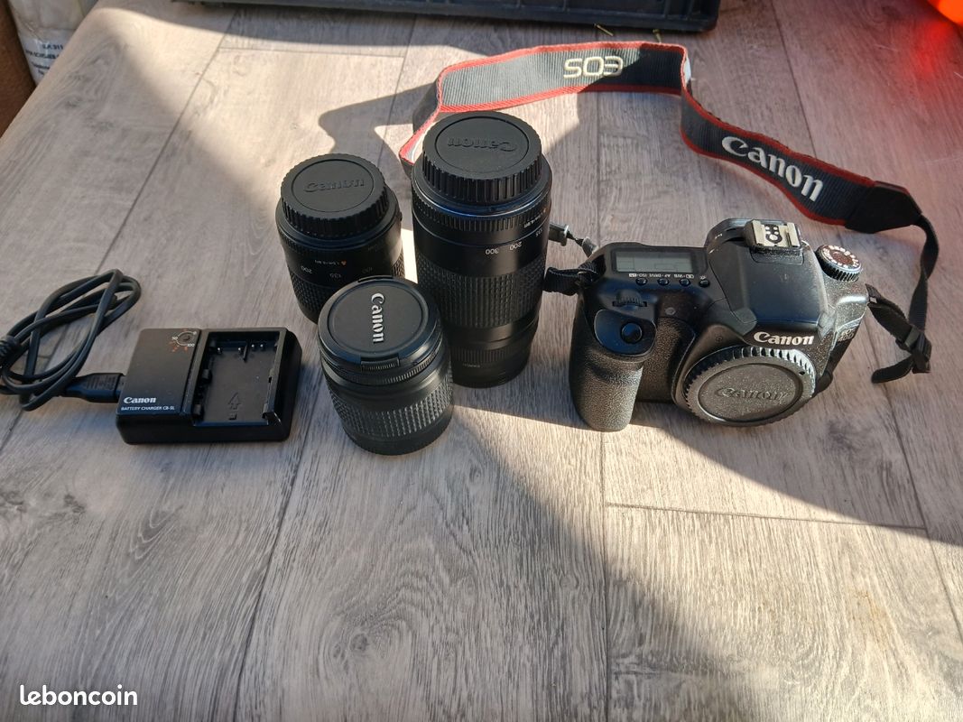 Appareil photo canon avec ses accessoires (image 9)