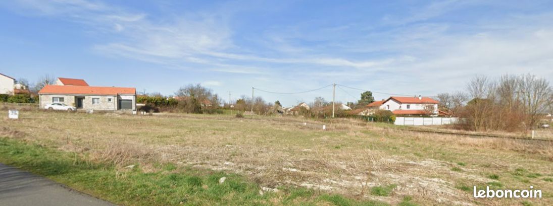 Terrain 630 m² Pessat Villeneuve · à Pessat-Villeneuve · 64 500 €