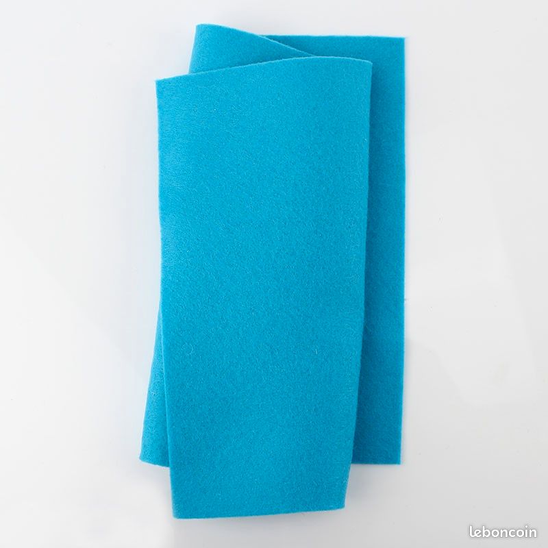 Feutrine bleue turquoise (image 1)