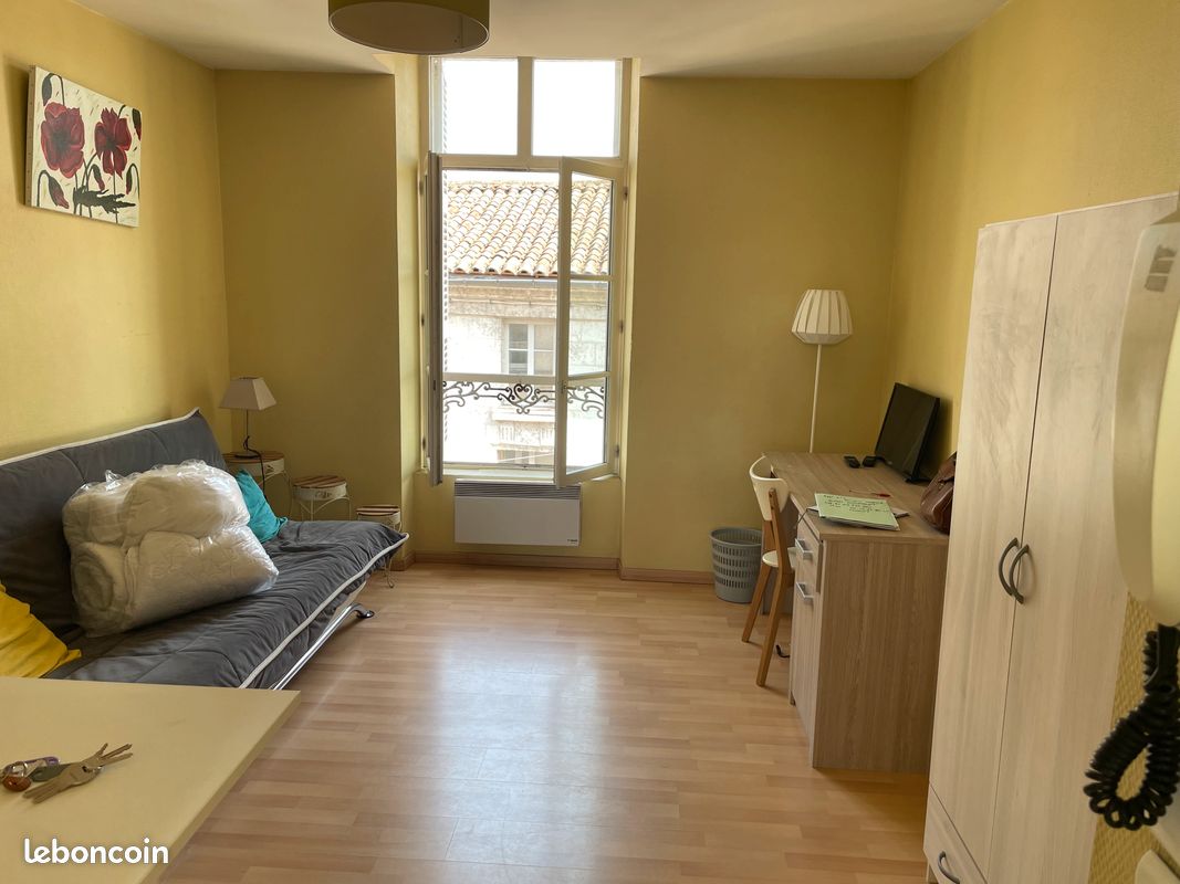 Appartement 1 pièce 23 m² · à Angoulême · 23 m² · 420 €