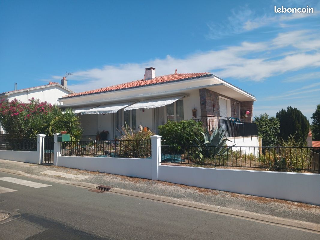 Maison 5 pièces 102 m² · à Le Champ-Saint-Père · 102 m² · 185 000 €