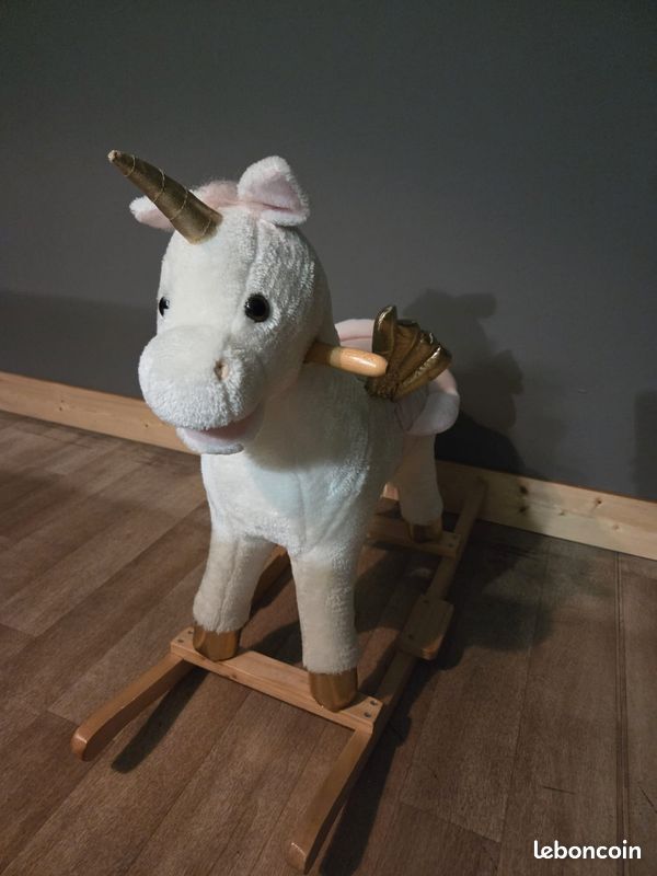 Licorne à bascule (image 1)