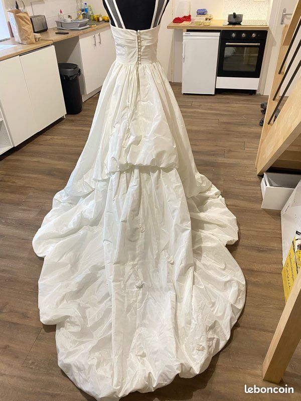 Robe Vintage En Soie 100% Pure - Marque Xoanon Couleur Ivoire Taille S - Occasion Très Bon état