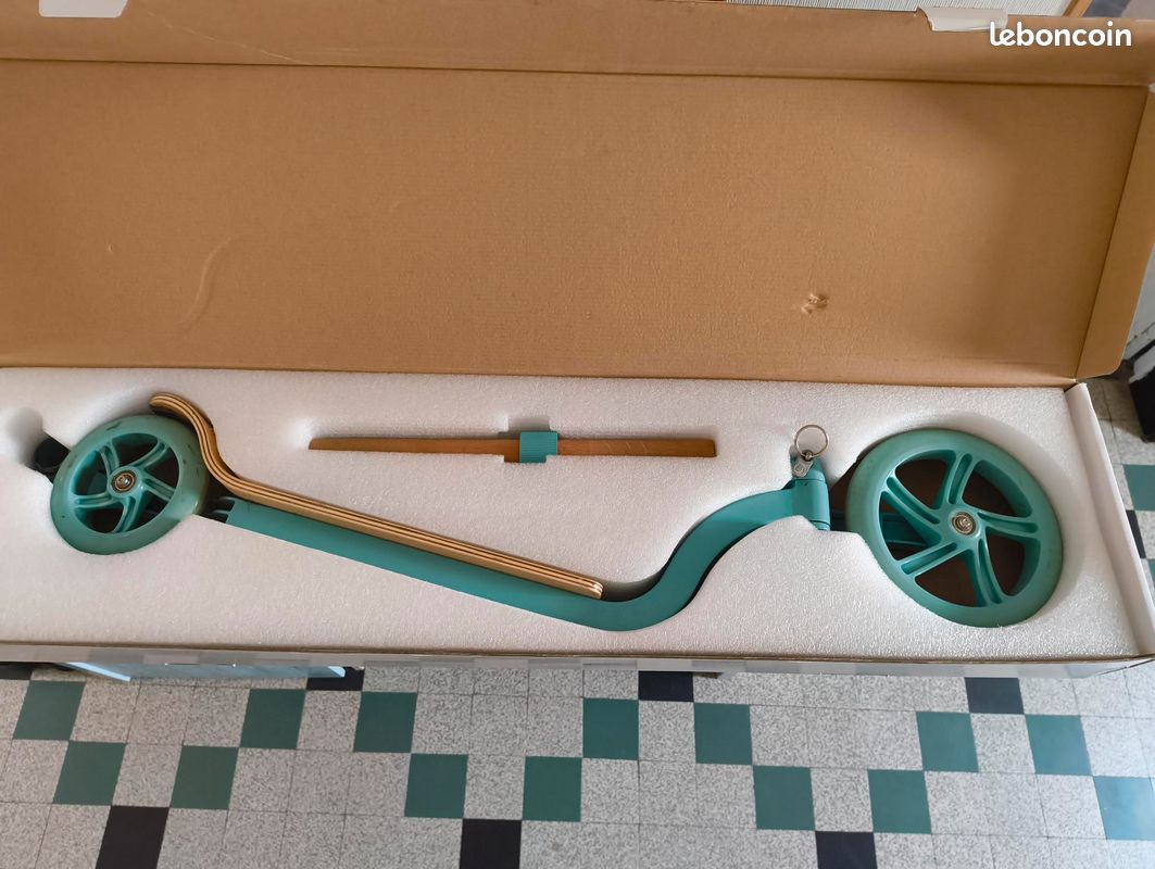 Trotinette design "Pigeon" (image 2)