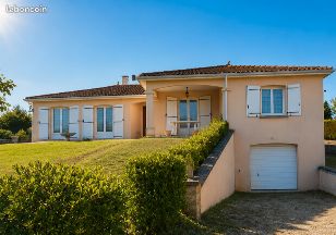 Maison 6 pièces 118 m² · à Ruffec · 118 m² · 205 000 €