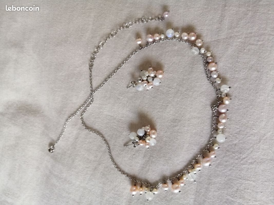 Ensemble collier, boucles d oreilles (image 1)