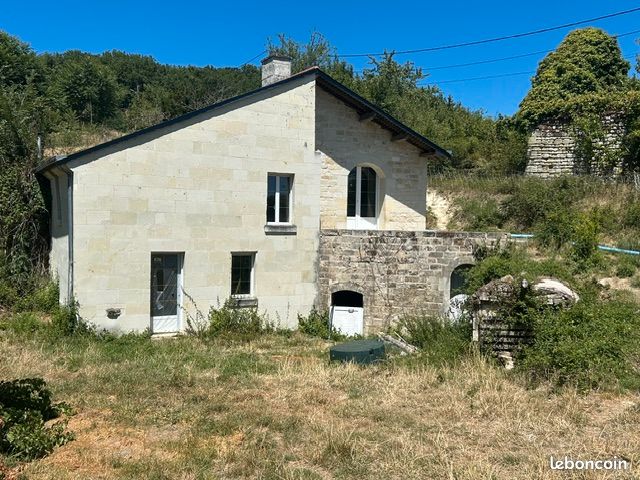 Opportunité rare en AOC CHINON · à Cravant-les-Côteaux · 100 000 €