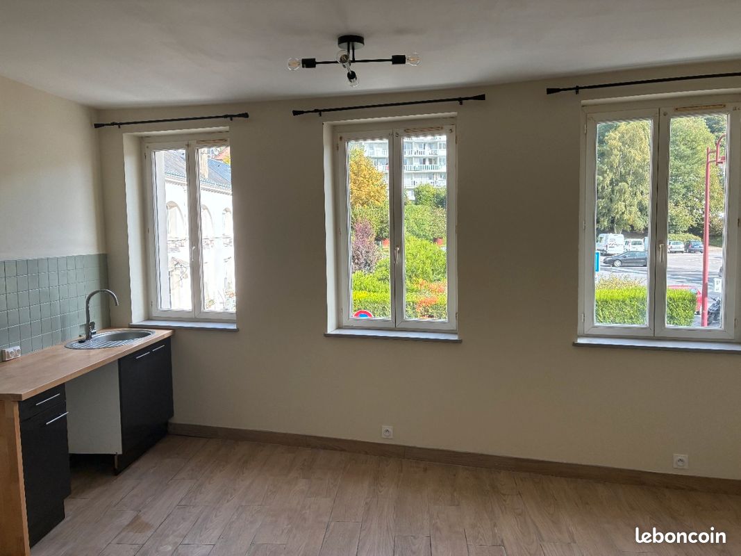 Appartement 1 pièce 28 m² · à Bolbec · 28 m² · 320 €/mois