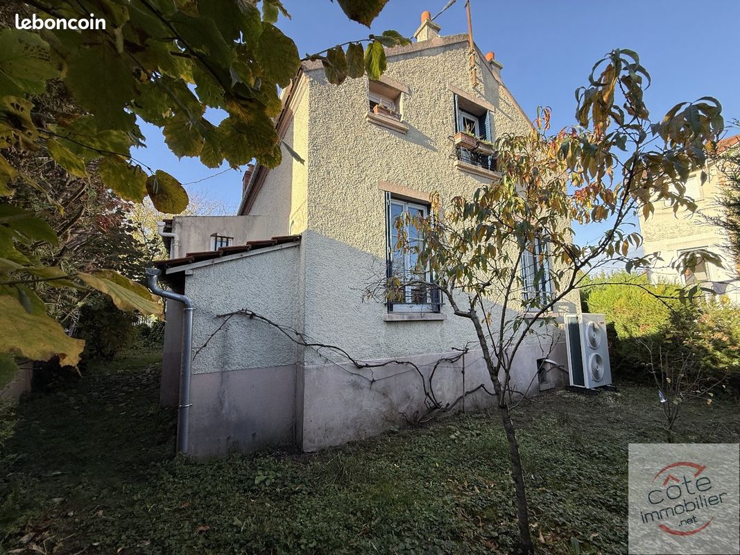 Maison 5 pièces 93 m² · à Saint-Maur-des-Fossés · 93 m² · 449 000 €