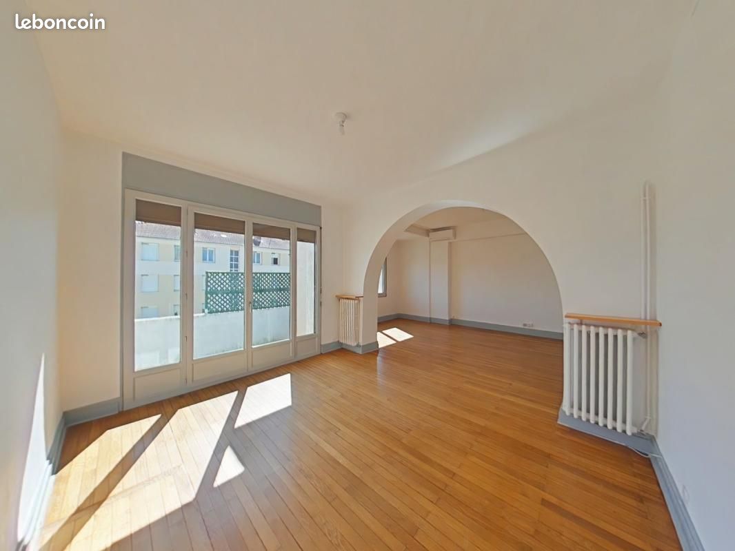 Appartement 2 pièces 81 m² · à Romans-sur-Isère · 81 m² · 790 €/mois