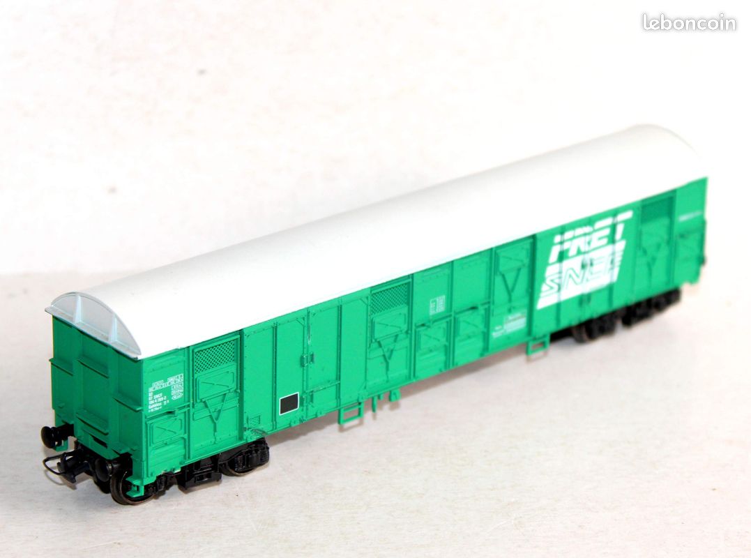 JOUEF HO LOT de 4 wagons marchandises + boite réf 651 652 653 655